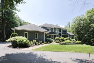 35 Woodstone Rd, Northborough, MA 01532