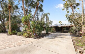 8825 Oak St, Riverview, FL 33578