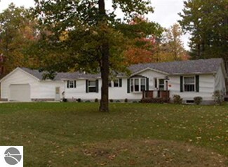 5723 E Hammel Beach Rd, Au Gres, MI 48703