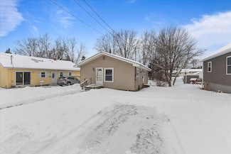 192 Hickok St, Winooski, VT 05404