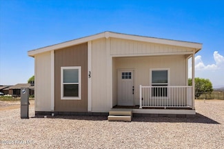 35 W Hawaii Rd, Paulden, AZ 86334