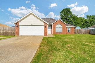 511 Emerald St, Lowell, AR 72745