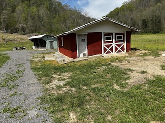 285 Crabtree Creek Rd, Whitleyville, TN 38588