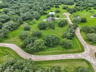 64 Center Tree Dr, Palacios, TX 77465