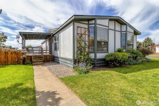 545 Troutdale Ave, College Place, WA 99324