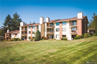 23301 Lakeview Dr Unit A206, Mountlake Terrace, WA 98043