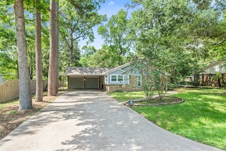 133 Red Oak Ln, Conroe, TX 77304