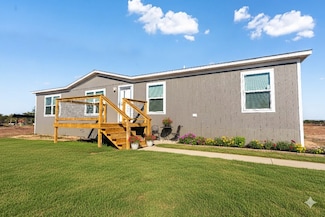 6945 Seawillow Rd, Lockhart, TX 78644