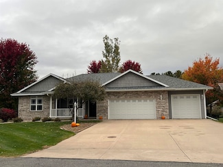 5632 Hunter Oaks Dr, Stevens Point, WI 54482