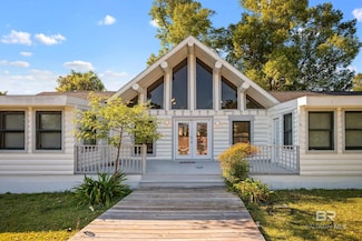 2221 Club House Dr, Lillian, AL 36549