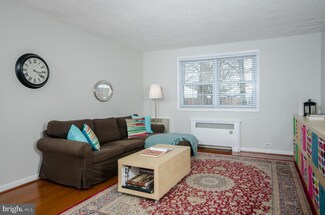 227 N George Mason Dr Unit 2274, Arlington, VA 22203