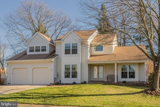 13485 Lake Shore Dr, Herndon, VA 20171