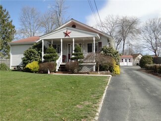 519 Providence St, Warwick, RI 02886