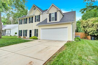 12113 Landen Dr, Charlotte, NC 28277
