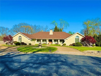 3 Ginger Wood Estate, Glen Carbon, IL 62034