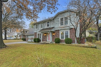 7917 Westgate Dr, Lenexa, KS 66215