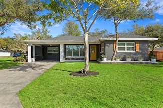 75 Temple Ln, Largo, FL 33770
