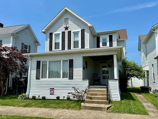 1404 4th St, Moundsville, WV 26041