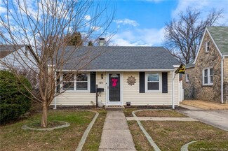 121 E Bowne Blvd, Clarksville, IN 47129