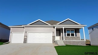 18437 Rose Lane Rd, Omaha, NE 68136