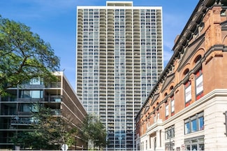 1560 N Sandburg Terrace Unit 2909J, Chicago, IL 60610