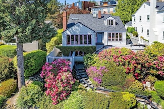 4539 E Laurel Dr NE, Seattle, WA 98105