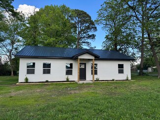 834 Morris Ave, Mountain Grove, MO 65711