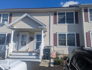 37 Hunter Dr, Hermon, ME 04401