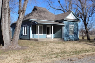 300 E Bracken St, Scranton, KS 66537