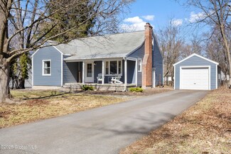 1831 Pawtucket Ave, Schenectady, NY 12309
