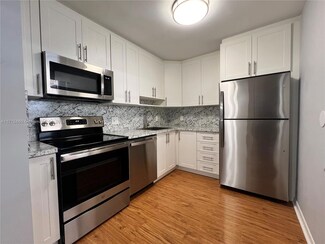 8281 SW 128th St Unit 213, Pinecrest, FL 33156