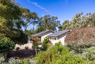 506 Evergreen Rd, Pacific Grove, CA 93950