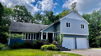 1821 W Hansen Rd, Scottville, MI 49454