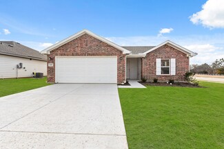 110 Annabelle St, Cleburne, TX 76031