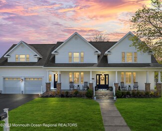 25 Columbus Dr, Monmouth Beach, NJ 07750