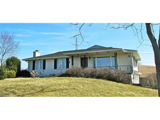 8412 Canal Rd NE, Dover, OH 44622