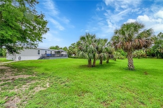 7692 Bartholomew Dr, North Fort Myers, FL 33917