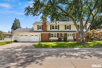 462 E Idlewood St, Morton, IL 61550