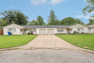 4706 S Madison Ave, Tulsa, OK 74105