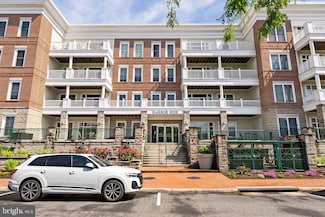 525 Belmont Bay Dr Unit 405, Woodbridge, VA 22191