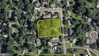 2818 Cedar Ln, Vienna, VA 22180