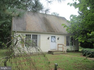 30327 Kates Point Rd, Trappe, MD 21673