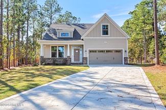 10 Van Buren Ln, Pinehurst, NC 28374