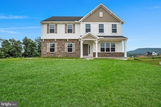 111 Lightfoot Ln, Dillsburg, PA 17019