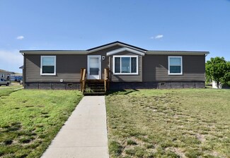 102 Hollowood Trail, Fort Pierre, SD 57532