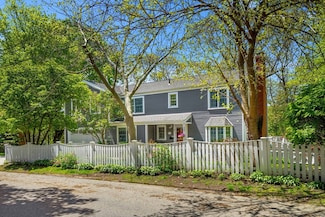 4 Crestwood Rd, Marblehead, MA 01945