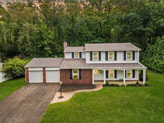 2535 Shenandoah Dr, Pittsburgh, PA 15241