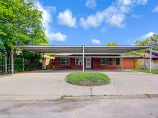 5931 Westover St, Houston, TX 77033