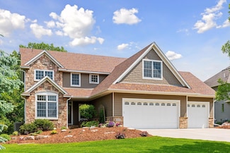 8615 Kelzer Pond Dr, Victoria, MN 55386