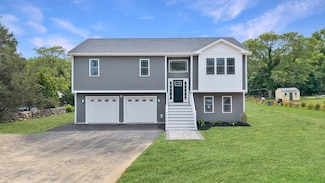 96 Bryant St, Dartmouth, MA 02747